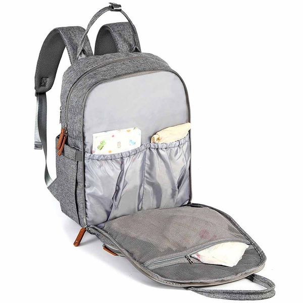 mochila maternidade aberta